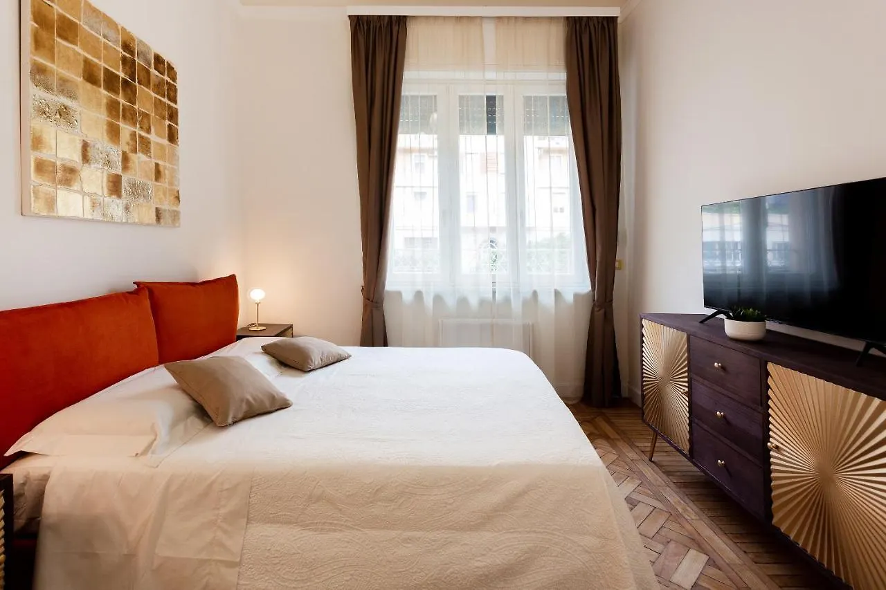 ג'נובה Maison D'Or